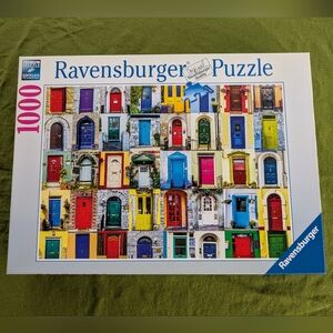 Ravensburger Puzzle - Doors of the World
